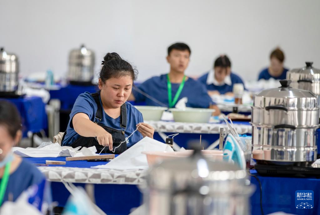 全国纺织非遗扎染职业技能邀请赛在江苏海安举行