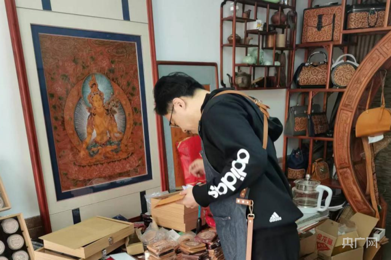 文化和自然遗产日|大连“旅顺匈奴皮雕”传人传承千年“绝技”