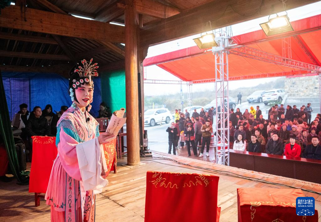 湖南永州:送戏下乡 文化惠民