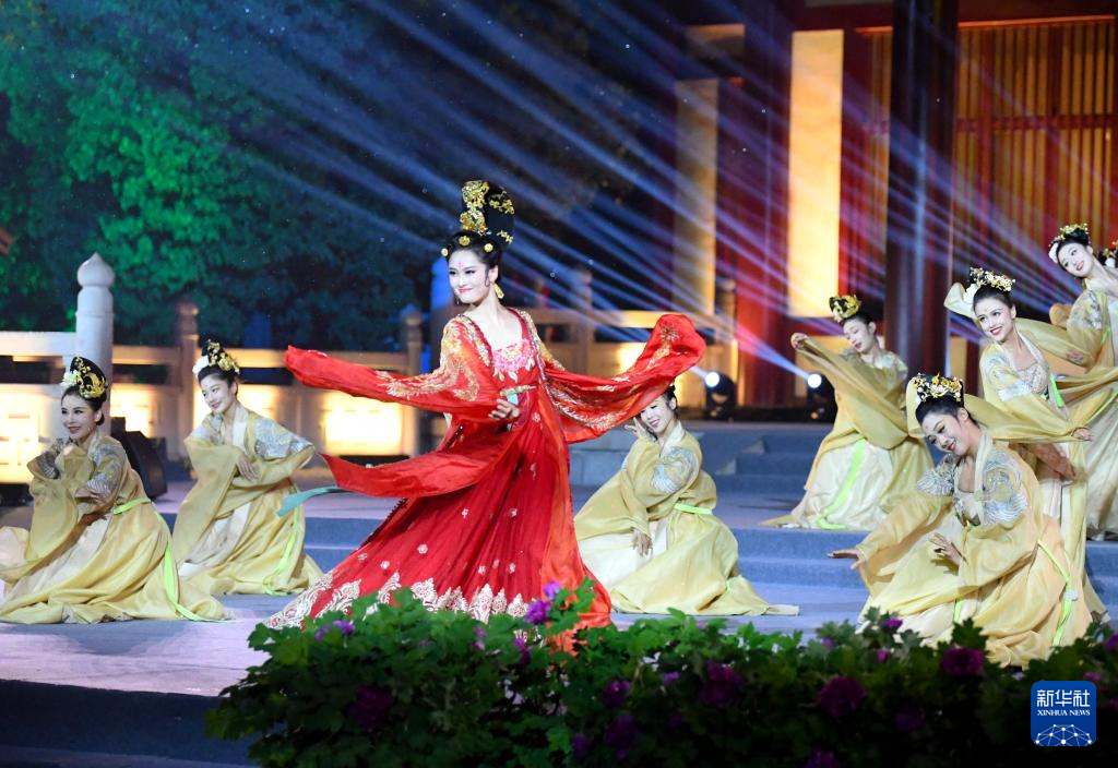 第41届中国洛阳牡丹文化节开幕