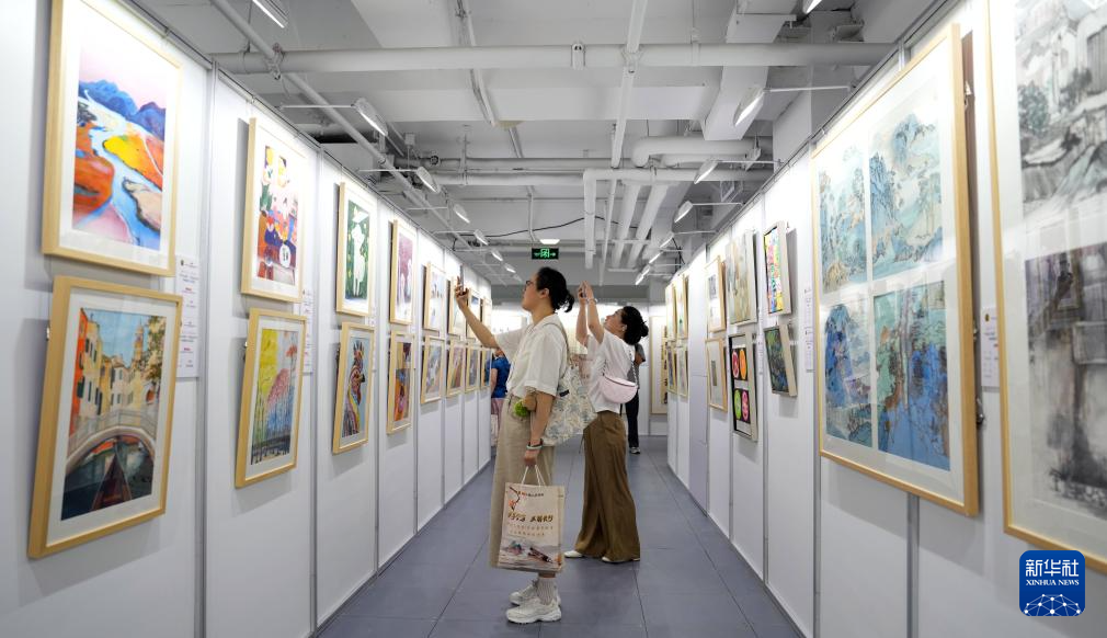 “共享芬芳 共铸美好”——书画摄影全国巡展开幕