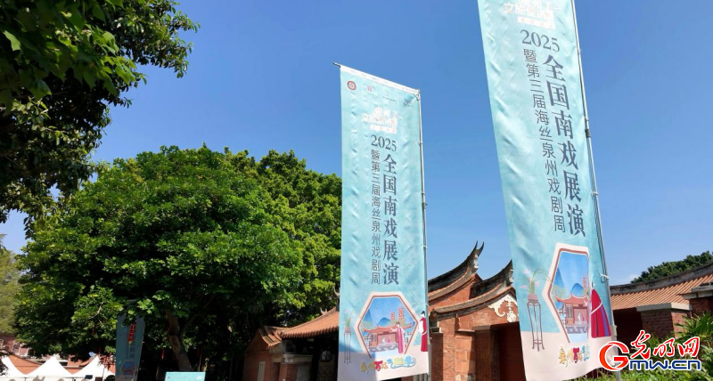成千上万的南方歌剧，令人惊叹的“打破圈子”