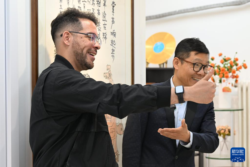 西语外教的相声情缘
