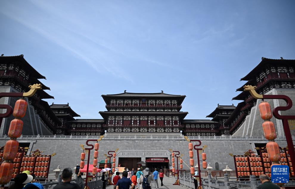 古都洛阳引八方游客