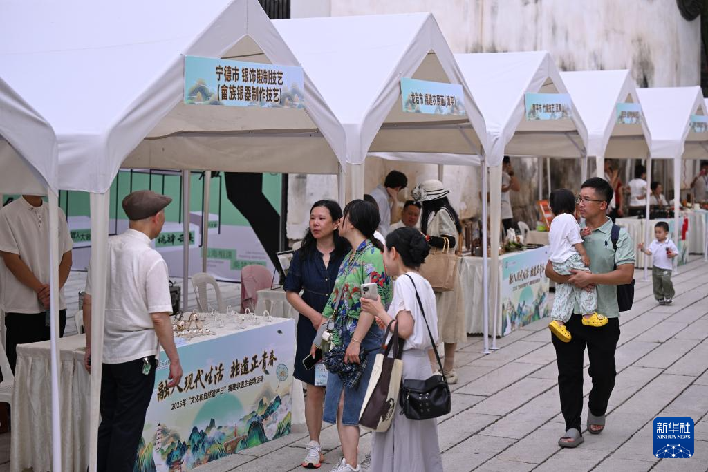 福建：融入现代生活 非遗正青春