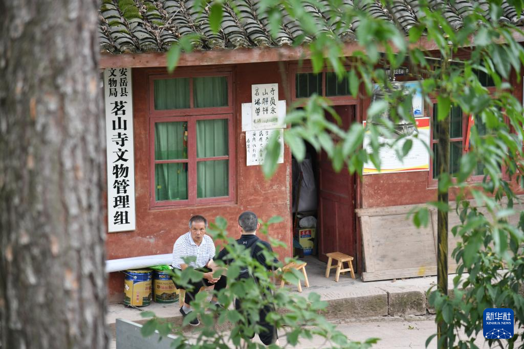 文化中国行·守宝人｜与山野为伴 守护千年造像