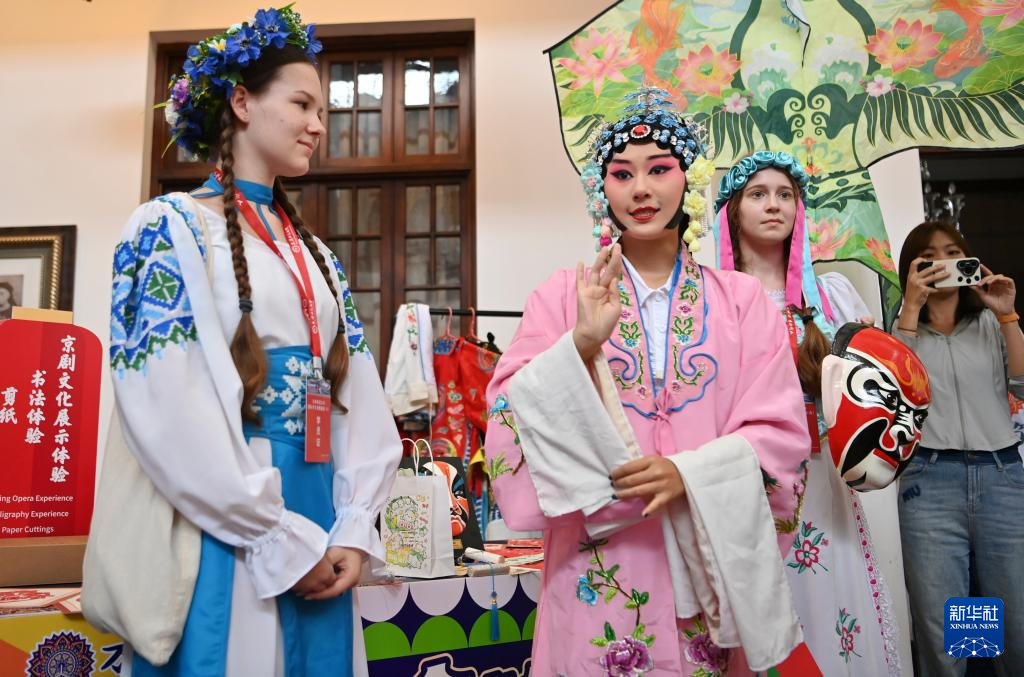 新华全媒+丨上合学子共赴文化交流之旅