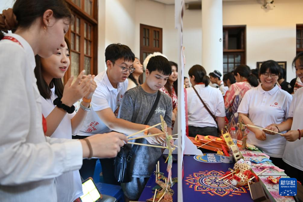 新华全媒+丨上合学子共赴文化交流之旅