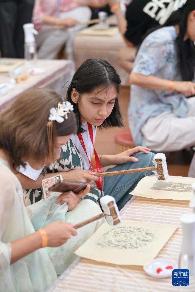 新华全媒+丨上合学子共赴文化交流之旅