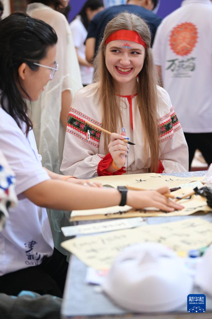 新华全媒+丨上合学子共赴文化交流之旅