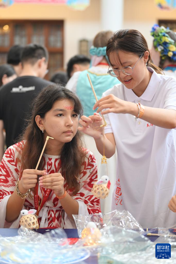 新华全媒+丨上合学子共赴文化交流之旅