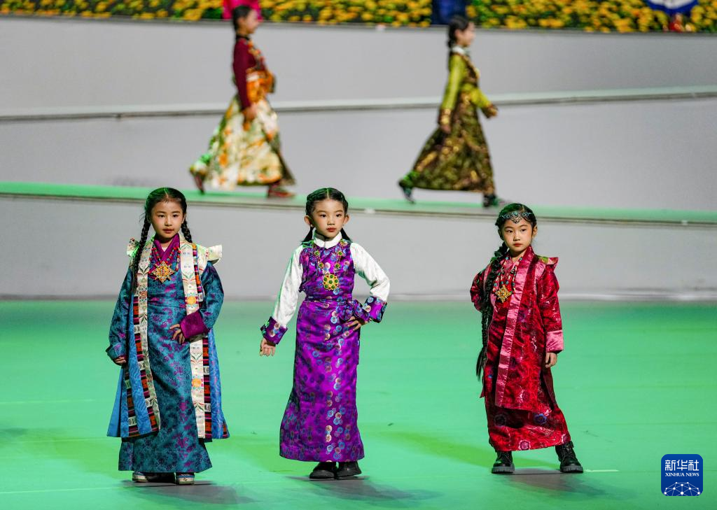 文化中国行丨藏族服饰——雪域儿女之大美