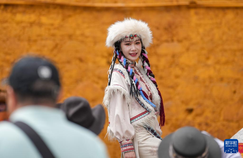 文化中国行丨藏族服饰——雪域儿女之大美