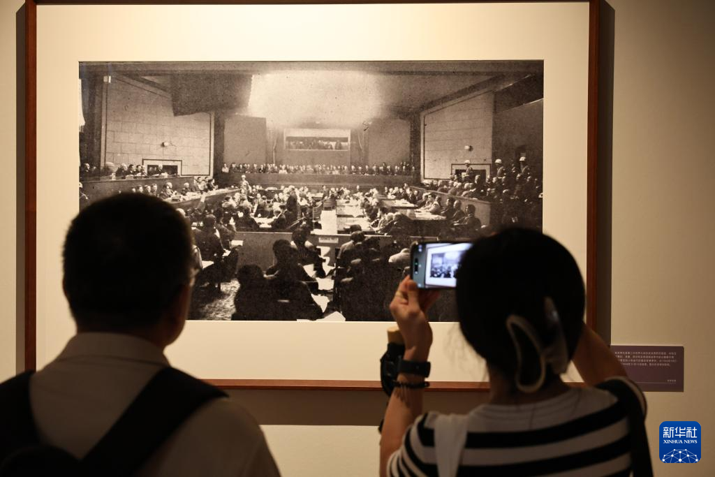 “国社之镜·世纪光影之人民必胜”艺术展上海展开展