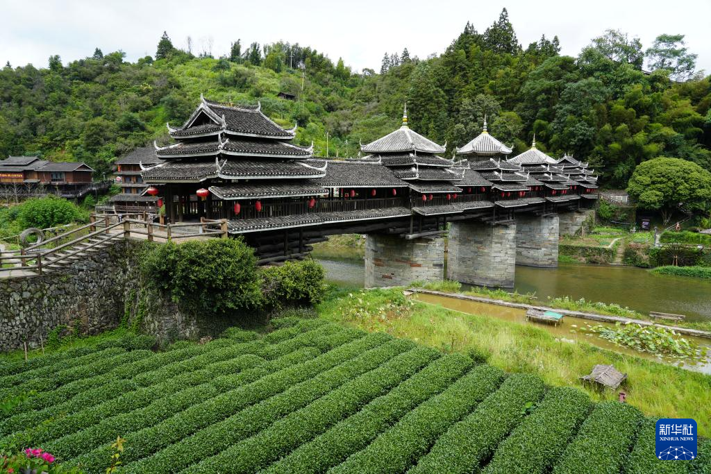 广西三江：风雨桥上遇非遗