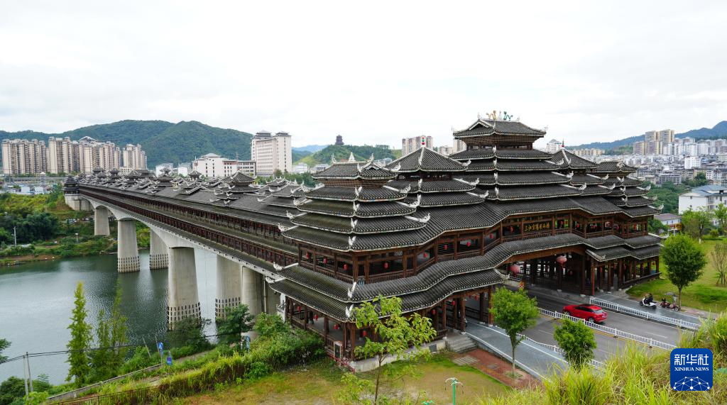 广西三江：风雨桥上遇非遗