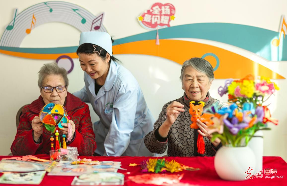 “养老”变“享老”,温暖在身边 “养老”变“享老”,温暖在身边