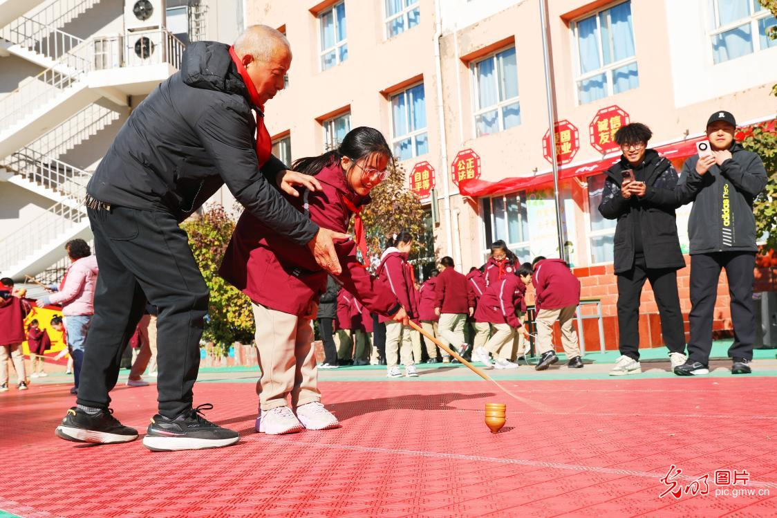 趣味活动迎重阳 趣味活动迎重阳