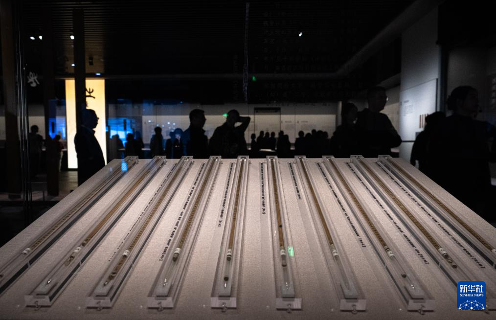 我国迄今发现时代最早的竹简在湖北展出