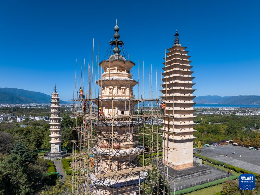 大理崇圣寺三塔安装避雷装置