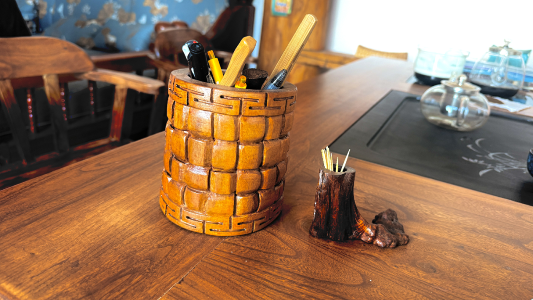 他用20年，把枯根变成“会说话”的传家宝