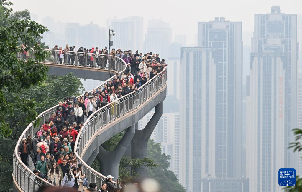 重庆鹅岭栈桥成为旅游新地标