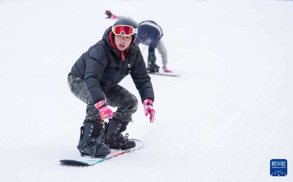 四川启动2025冬季旅游季