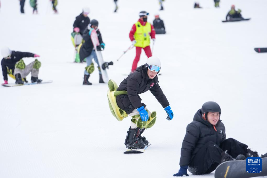 四川启动2025冬季旅游季