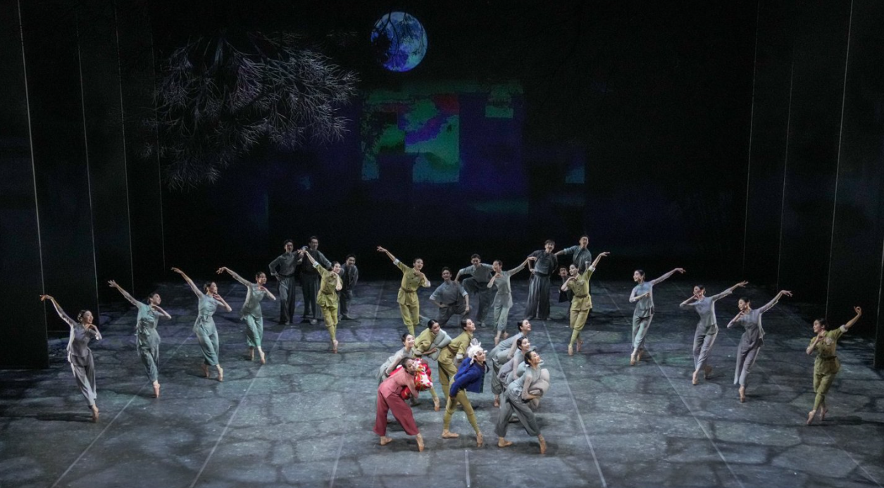 礼赞青春信仰，再绽经典芬芳——《百合花》亮相全国舞蹈展演