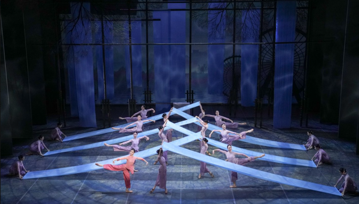 礼赞青春信仰，再绽经典芬芳——《百合花》亮相全国舞蹈展演