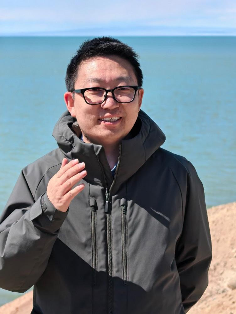 兵团辞赋家崔文魁获评2025年度“全国十佳辞赋家” 兵团辞赋家崔文魁获评2025年度“全国十佳辞赋家”