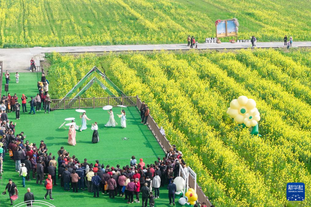 亲近自然,拥抱春天