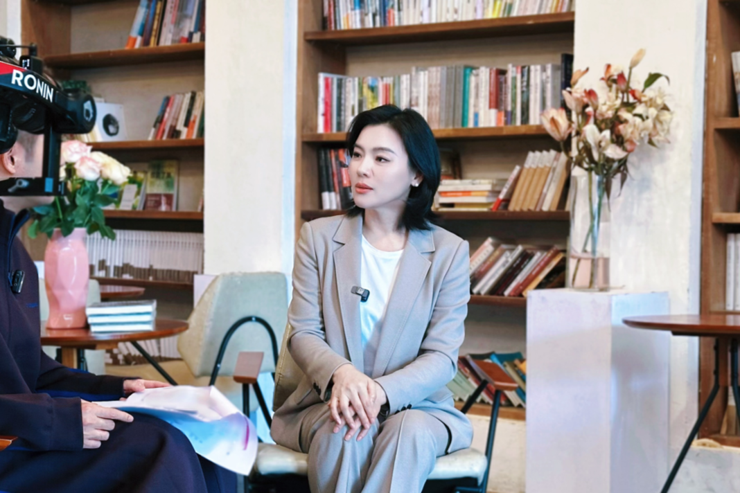 《眼中有星光的人》MV“五一”特别版上线 以歌声致敬平凡追梦人