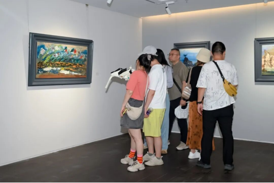 “视界之境——周昌新厚彩瓷作品展”开幕 “视界之境——周昌新厚彩瓷作品展”开幕